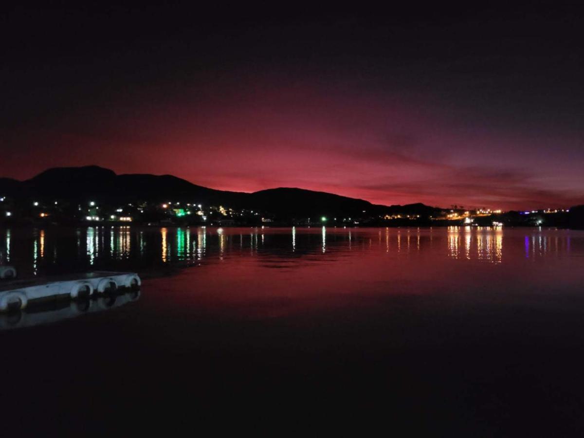 Recanto Brenda - Casa Luxo Capitolio Com Vista Pro Lago, Escarpas E Morrochapeu Exteriör bild